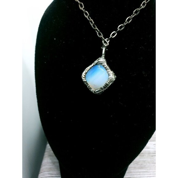 Opalite cube crystal necklace handmade ooak jewelry - Picture 6 of 12